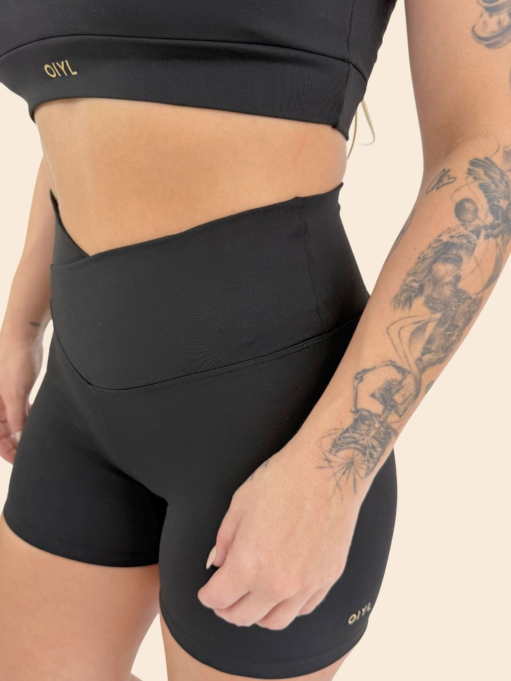 SHORTS FLORA - Preto