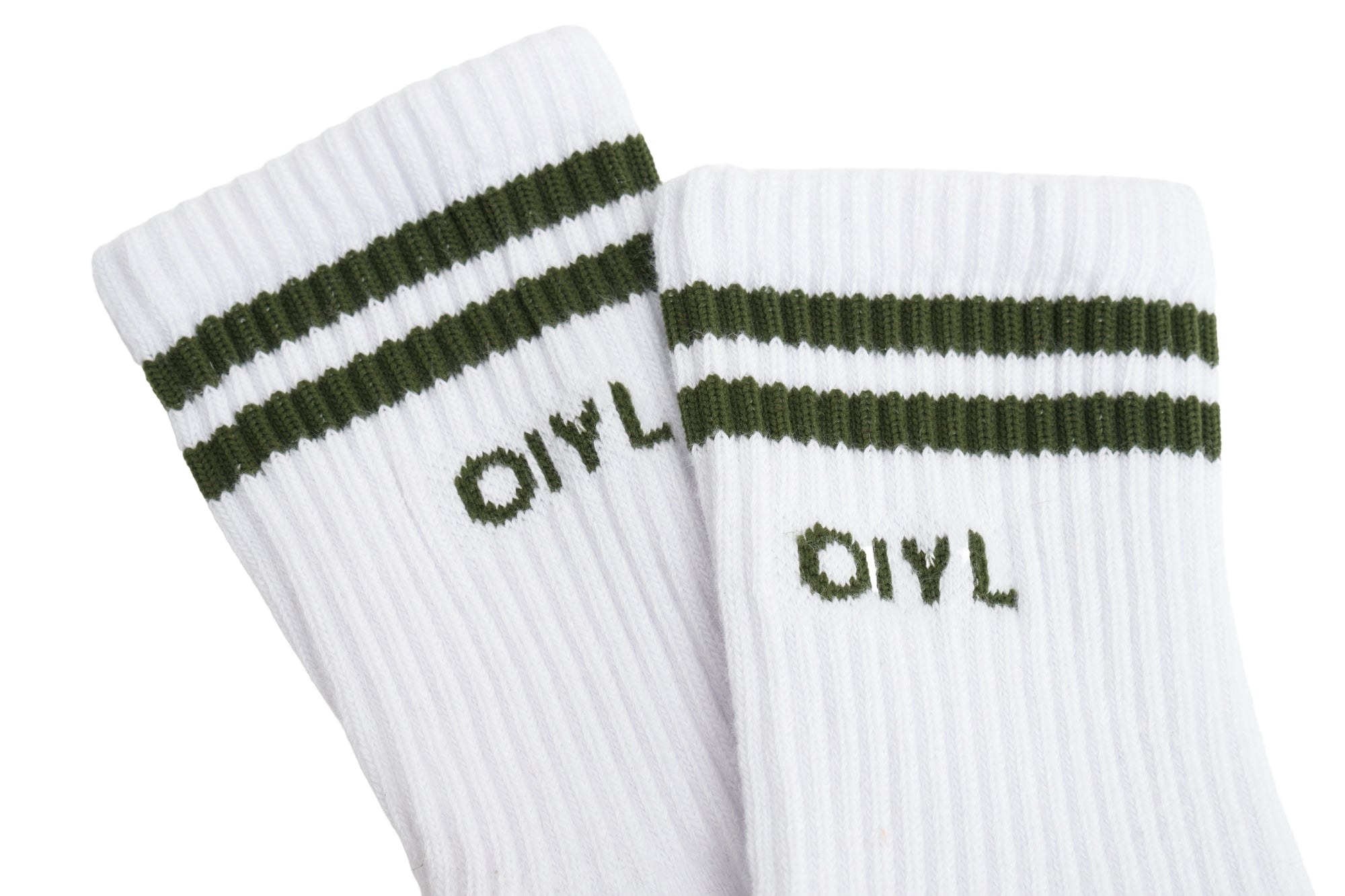 MEIA SPORTY BRANCA COM LISTRAS E LOGO VERDE MILITAR