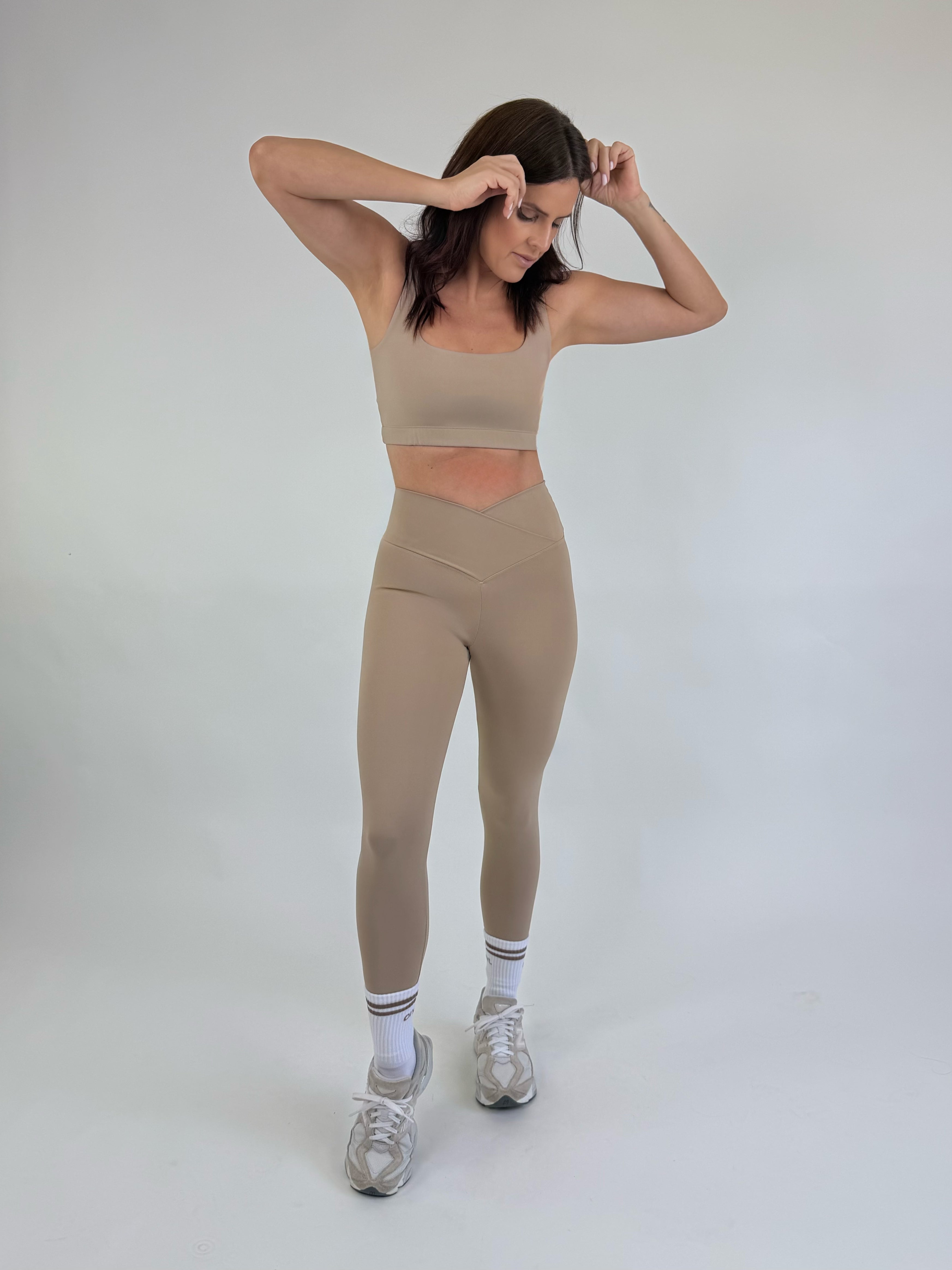 TOP ANNA - Mocha Mousse